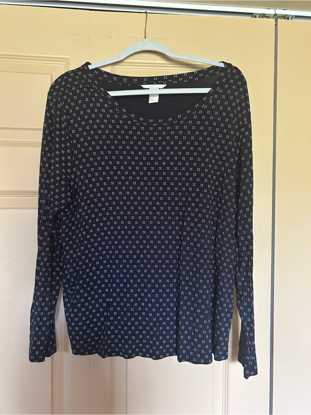 H&M Blue Long-Sleeve Top with Small White Geometric Print
